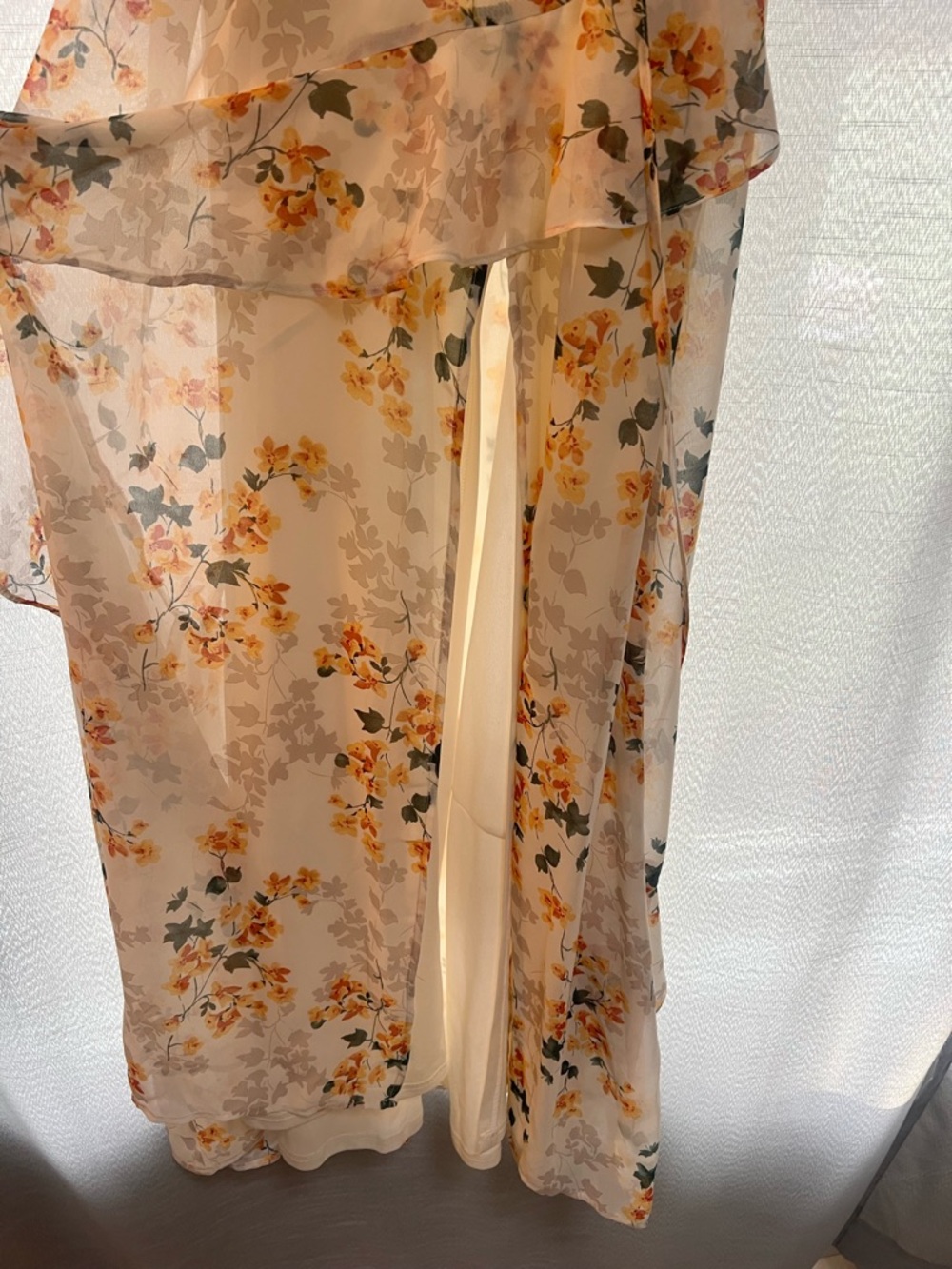 Lulus Cream Floral Chiffon Maxi Dress Wedding Guest Size L NWT - Picture 7 of 9